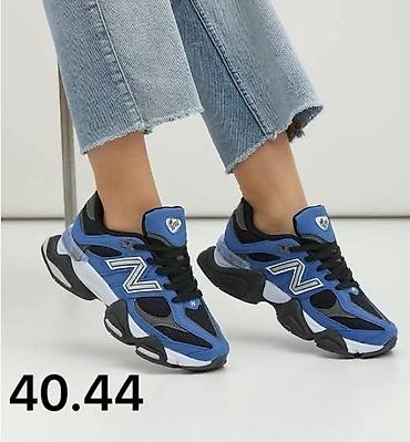 Patike: 40-45 4900 crne su 36-44 ostale 40 do 44 — 18