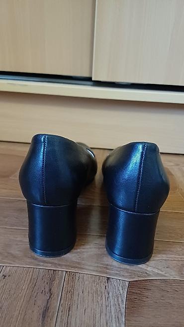 Другая женская обувь: Туфли женские, размер 36–37 (всё вместе отдам за 5000 сом) 1) Нарядные — 9