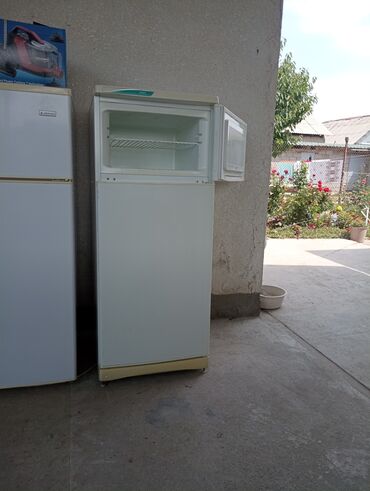 немецкие швейные машинки: Холодильник Stinol, Двухкамерный, 60 * 150 *