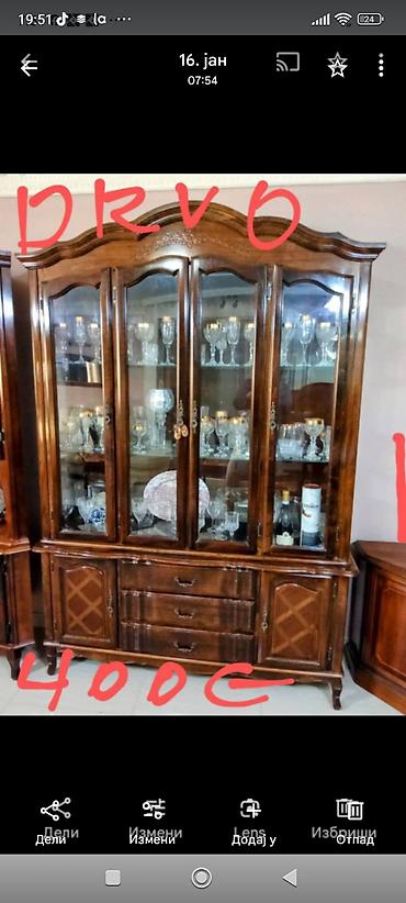 Ugaone garniture: Nameštaj – više artikala 1) Drvena vitrina sa staklenim krilima – — 16