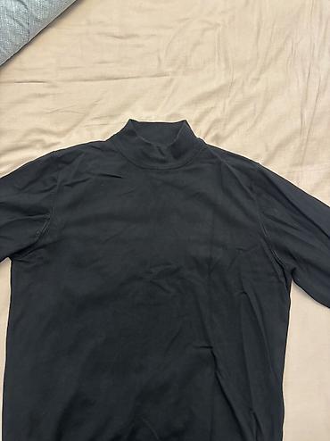 Kişi geyimləri: Qara boğazlı köynək (turtleneck) - Rəng: tam qara - Model: uzunqol — 1