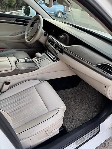 Другие автомобили: Белый представительский седан бизнес-класса. Кузов и дизайн: - — 27