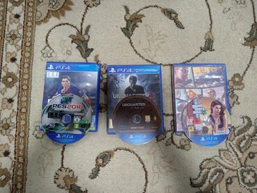 playstation 4 oyun: Satılır.PS 4 ÜÇÜN. Gta 5-30AZN. PES2018-30 AZN. UNCHARTED4-40 AZN