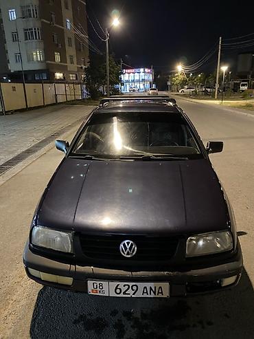 jetaur t2: Volkswagen Vento: 1991 г., 1.8 л, Механика, Бензин, Седан — 4