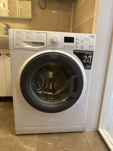 Стиральные машины: Стиральная машина Hotpoint Ariston, Б/у, Автомат, До 6 кг