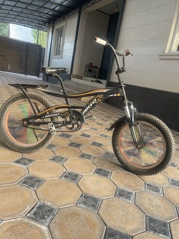 крепления для велосипедов: BMX велосипед