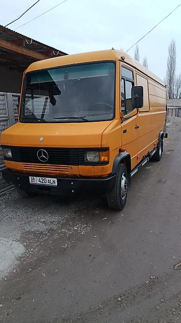 чон: Mercedes-Benz Спринтер: 1990 г., Van — 1
