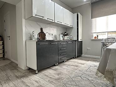 Продажа коттеджей и домов: 🏡 Продаётся одноэтажный дом с евроремонтом 📍 Бишкек, р-н Восст 🛏️ — 2