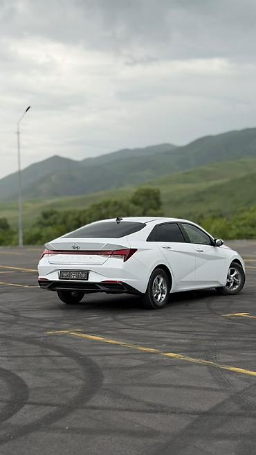 мв 100: Hyundai Elantra: 2020 г., 1.6 л, Автомат, Бензин, Седан — 2