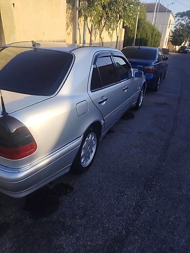w202 rezin: Mercedes-Benz C-Class: 2.2 l | 1995 il Sedan — 8