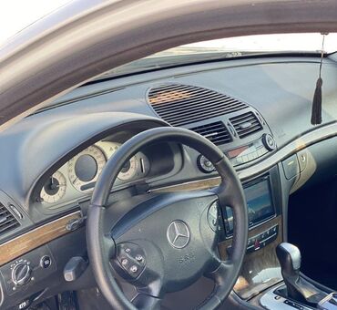 Mercedes-Benz: Mercedes-Benz : 2003 г., 3.2 л, Типтроник, Бензин, Седан