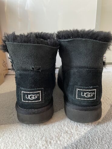 čarapa čizme: Ugg boots, color - Black, 39