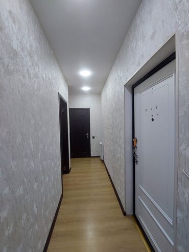 Duş kabinaları, arakəsmələr: Arakəsmə, Künc üçün — 9