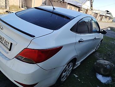 Hyundai: Hyundai Solaris: 2015 г., 1.6 л, Механика, Бензин, Седан — 5