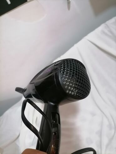 Prese za kosu: Fen za kosu ispravan profi Babyliss 2000 w ispravan
 Mirjevo — 10
