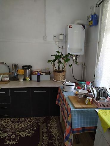 восточный квартал: Продаем полдома в районе Восточного автовокзала (Осмонкула/ — 2