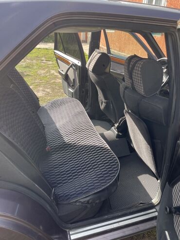 машина k5: Mercedes-Benz E-Class: 1994 г., 2.2 л, Механика, Газ, Седан