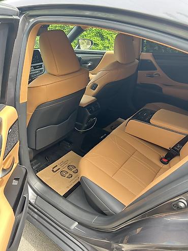 Lexus: Lexus ES: 2022 г., 2.5 л, Гибрид — 7