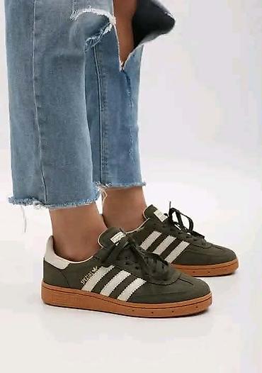 a1 borca: Adidas Spezial A klasa
Cena: 4300
Din
Brojevi: 36-40
PS✨ — 9