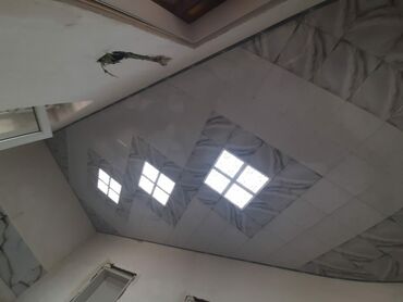 plastik divar uzlukleri: Asma tavan, Suyadavamlı