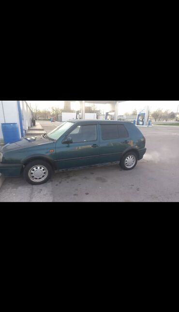 консоль гольф 4: Volkswagen Golf: 1994 г., 1.8 л, Механика, Бензин