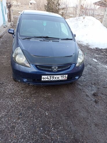 куплю машину рассрочку: Honda Fit: 2002 г., 1.3 л, Автомат, Бензин, Седан