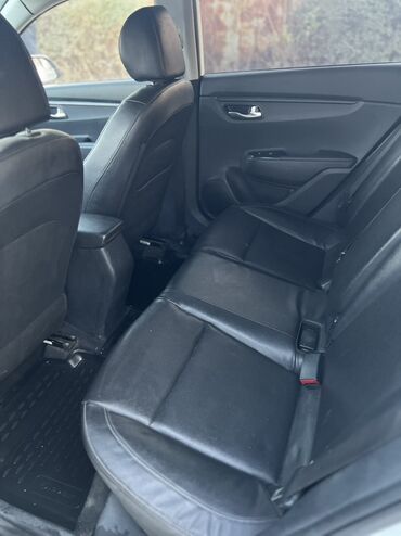 Kia: Kia Rio: 2018 г., 1.4 л, Автомат, Бензин, Седан — 14