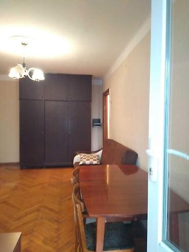 elmlərdə kirayə: İcarəyə verilir 1 otaqlı köhnə tikili 30 m², Elmlər Akademiyası m — 2
