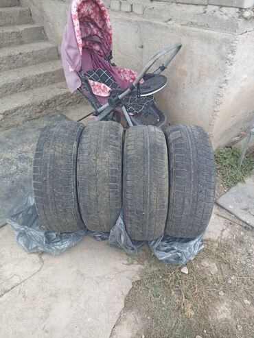 купить шины в бишкеке бу: Шины 215 / 60 / R 17, Зима, Комплект, Легковые, Bridgestone