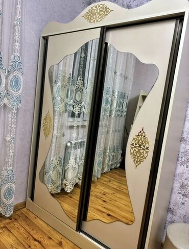 Dolablar: Kupe, 2 qapılı Düz dolab, Qarderob, paltar dolabı