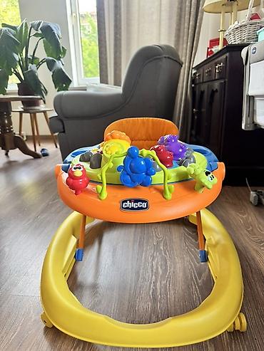 Бала бастыргычтар: Детские ходунки Chicco с игровой панелью - Яркая музыкальная панель — 1