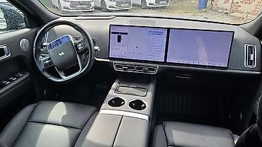 авто лупарик: Lixiang L8: 2024 г., 1.5 л, Автомат, Гибрид, Кроссовер — 8