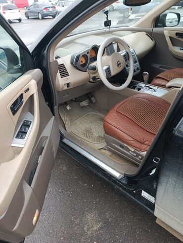 Nissan: Matoru vurub yigdirmaq lazim di Xüsusiyyətlər: - Kuzov: qara rəngli — 16