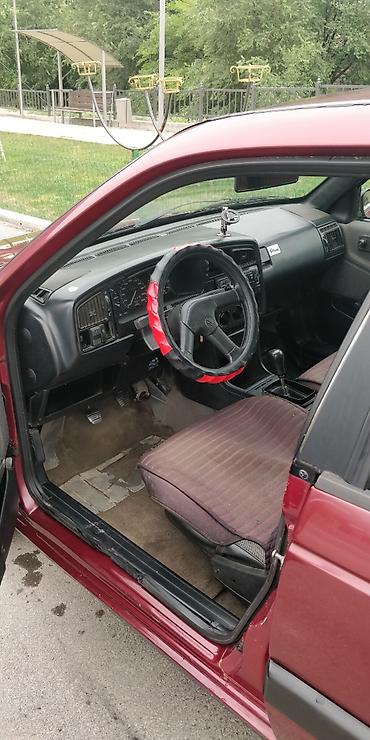 Volkswagen Passat Variant: 1989 г., 1.8 л, Механика, Бензин, Универсал — 9