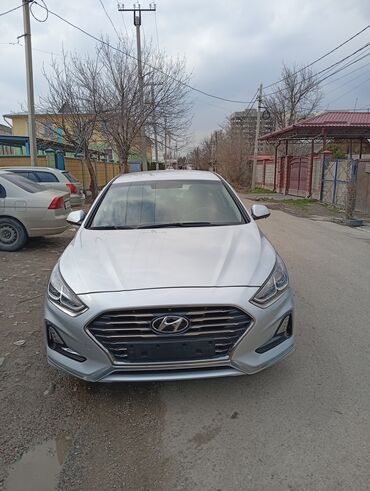 продаю sonata: Hyundai Sonata: 2018 г., 2 л, Автомат, Газ, Седан