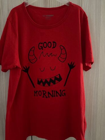 Koftalar, sviterlər: Oğlan uçun koynekler ve şortlar 7-8, 8-9 yaş geyimler Yenidirler — 5