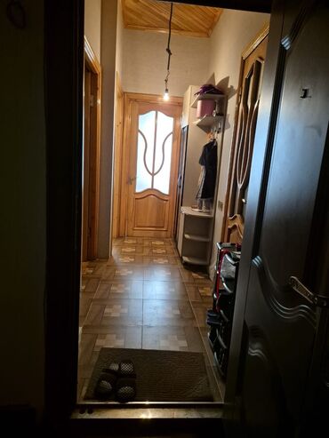 Dekorlar və bəzəklər: 9-cu mikrarayonda Nəsimi metrosuna yaxın 17 mərtəbənin 2 ci — 16