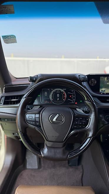 Lexus: Lexus ES: 2020 г., 2.5 л, Гибрид — 10