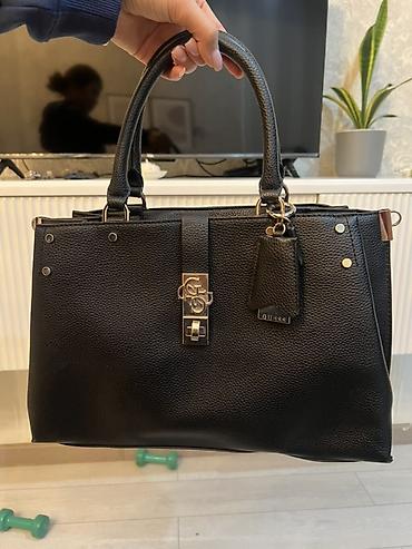 сумка guess: Женская сумка Guess - Цвет: черный, фактурная кожа (кожа) - Формат — 3