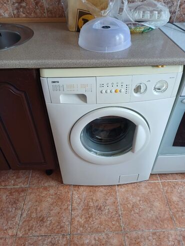 швейные машинки аренда: Кир жуучу машина Zanussi, Колдонулган, Автомат, 5 кг чейин