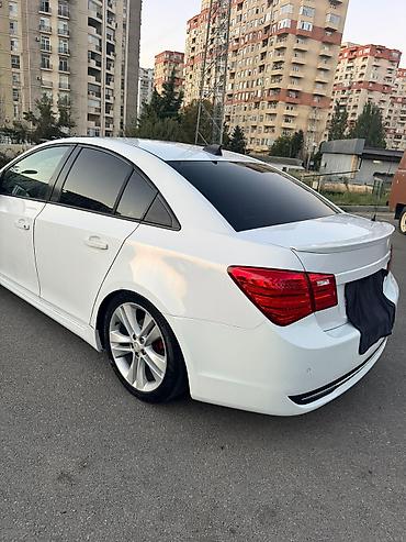Chevrolet: Chevrolet Cruze: 1.6 l | 2012 il 248700 km Sedan — 6
