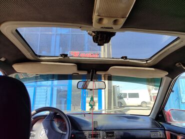 Mazda: Mazda 323: 1991 г., 1.5 л, Механика, Бензин, Седан — 6