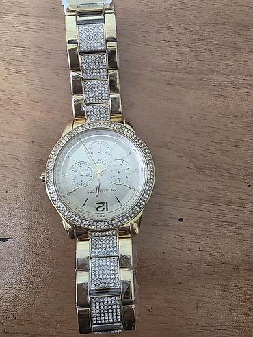 saat michael kors: Qızılı rəngli qol saatı — Michael Kors üslubunda, daşlı dizayn - — 2