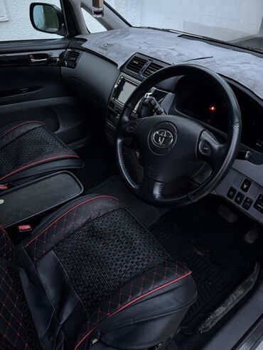 Toyota: Toyota Ipsum: 2003 г., 2.4 л, Автомат, Бензин, Минивэн — 5