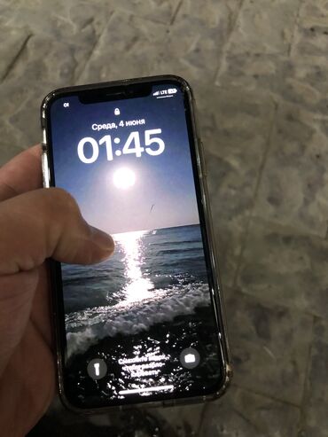 Apple iPhone: IPhone X, Б/у, 64 ГБ, Белый, Чехол, 100 %