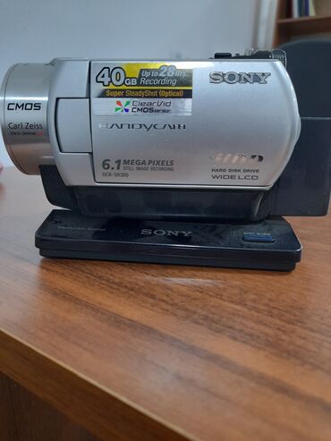 sony psp 3000 в Кыргызстан | PSP (SONY PLAYSTATION PORTABLE): Продаю видеокамеру SONY DCR-RS300