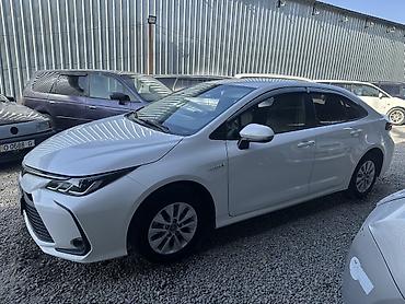 тойота аква гибрид: Toyota Corolla: 2021 г., 1.8 л, Гибрид, Седан — 4