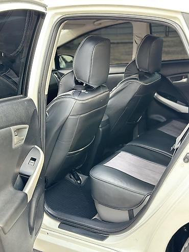 Toyota: Toyota Prius: 2013 г., 1.8 л, Вариатор, Электромобиль, Хэтчбэк — 9