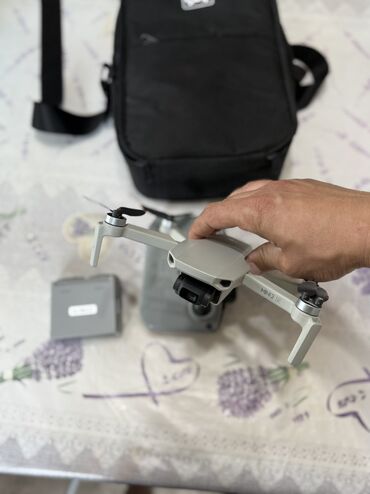 Другие аксессуары: DJI mini 2 es состояние хорошее