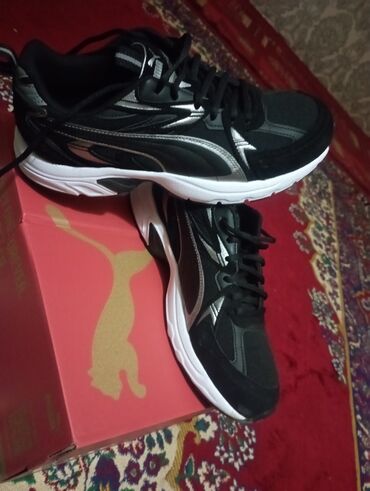 ночные очки: Кроссовки Puma, черные с серебристыми вставками. - Верх